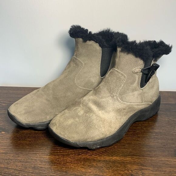 Propet Women's Fairbanks Suede Water Resistant Winter Rain Shearling Boot Size 9 - Picture 3 of 9